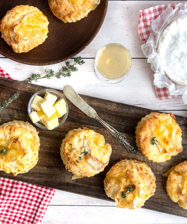 Recipe -  Grand Agropur Cheddar, apple and camembert Le Rustique scones